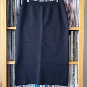 Uniqlo Heavy Weight Knit Midi Skirt